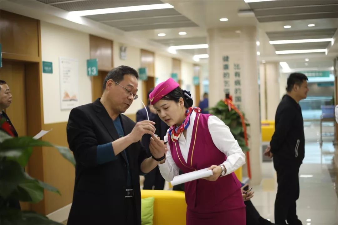 张家口24小时套医保卡(北京医保卡使用指南)